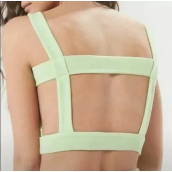 🔥URBAN OUTFITTERS🔥IZZY RIBBED OPEN BACK CROP TOP BLACK XS & LARGE NWT - Picture 4 of 9